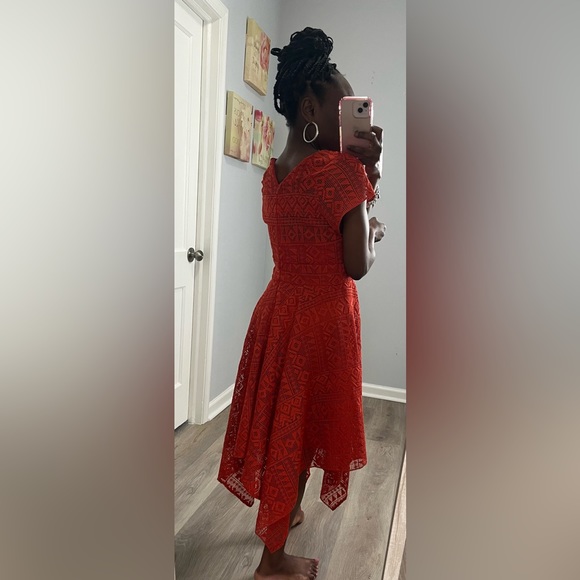 Spring dress - Picture 2 of 4